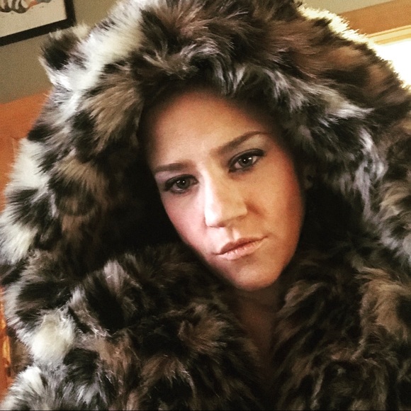 Meet your Posher, Molly - Picture 5 of 7